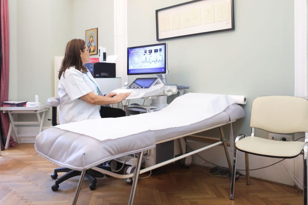 Când trebuie să îți faci prima ecografie transvaginală? Sfaturile Dr. Lorena Turculeț