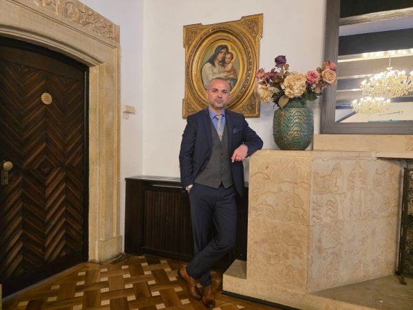 Eduard Petrescu: „Aplicația EkoGroup.ro elimină complet cold calling-ul. Acum vinzi doar către oameni care răspund”